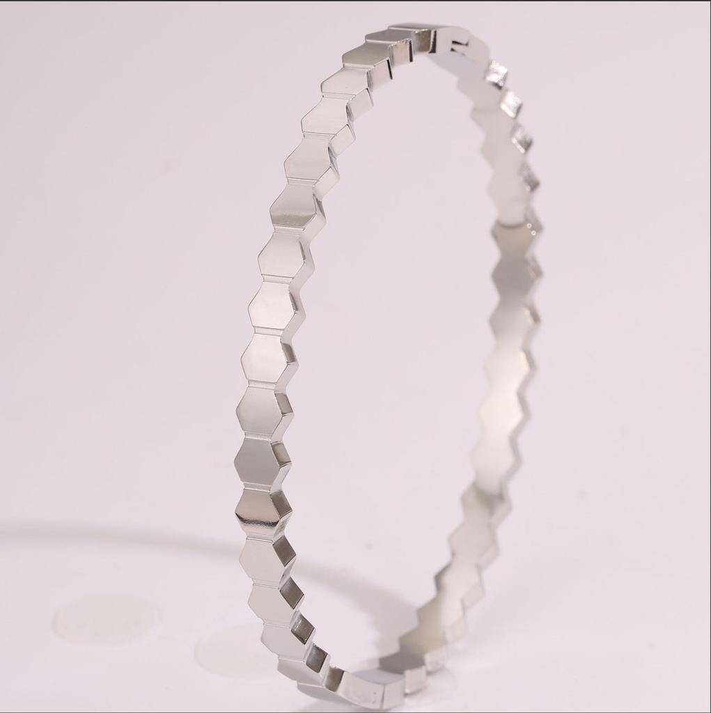 Starry Sky Full Diamond Titanium Steel Bracelet – Versatile, No-Fade Silver Women's Fashion Accessory