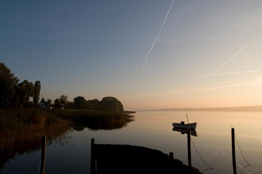 TAMRON Super Wide Angle Zoom Lens SP DiII for Canon Only B001E AF10-24mm F3.5-4.5 APS-C