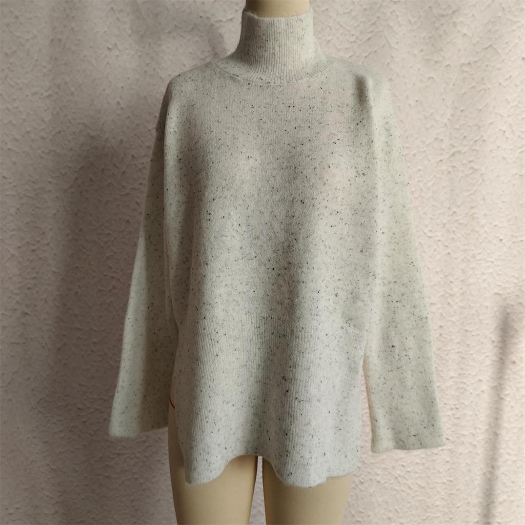 Autumn/Winter 2025 Polka Dot Color Block High Neck Pullover Sweater with Slit Sleeves