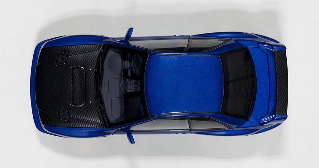 AUTOart Subaru Impreza 22B STi Version Black Bonnet Готовый продукт 1/18 Синий/Карбон