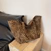 Stylish Leopard Print Handbag, Large Capacity Handbag, Commuting Travel Armpit Bag