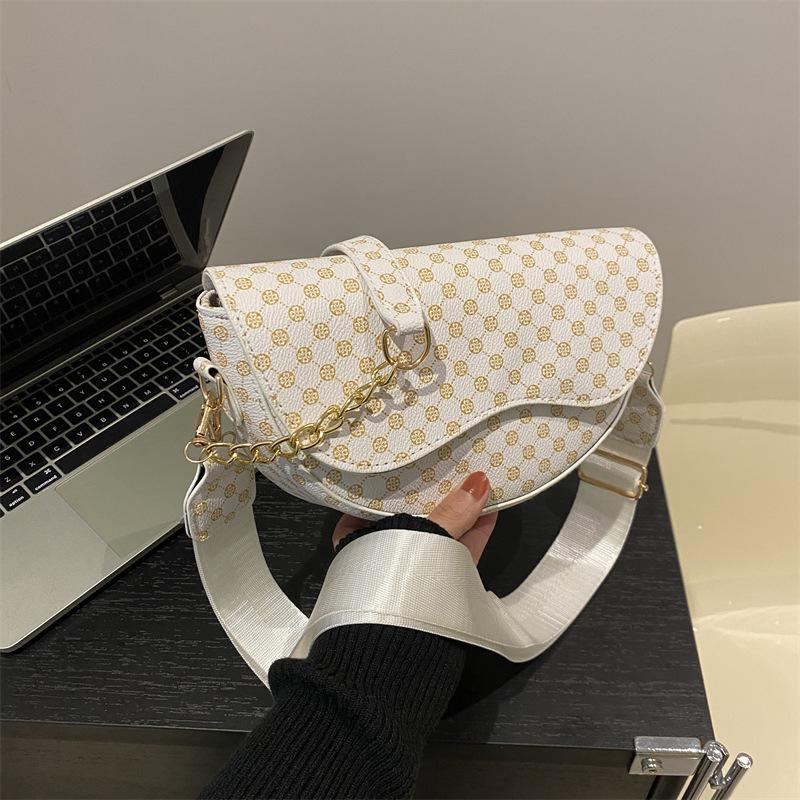 Crossbody Saddle Bag Ladies Portable Niche Design PU Leather Underarm Bag Flap Shoulder Bag Women's Small Purse And Handbags