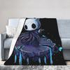 Игровые одеяла Hollow Knight Мягкие теплые одеяла Рыцарь, рожденный в Бездне Дорожное плюшевое покрывало Фланелевое покрывало для кровати Чехол для дивана-кровати