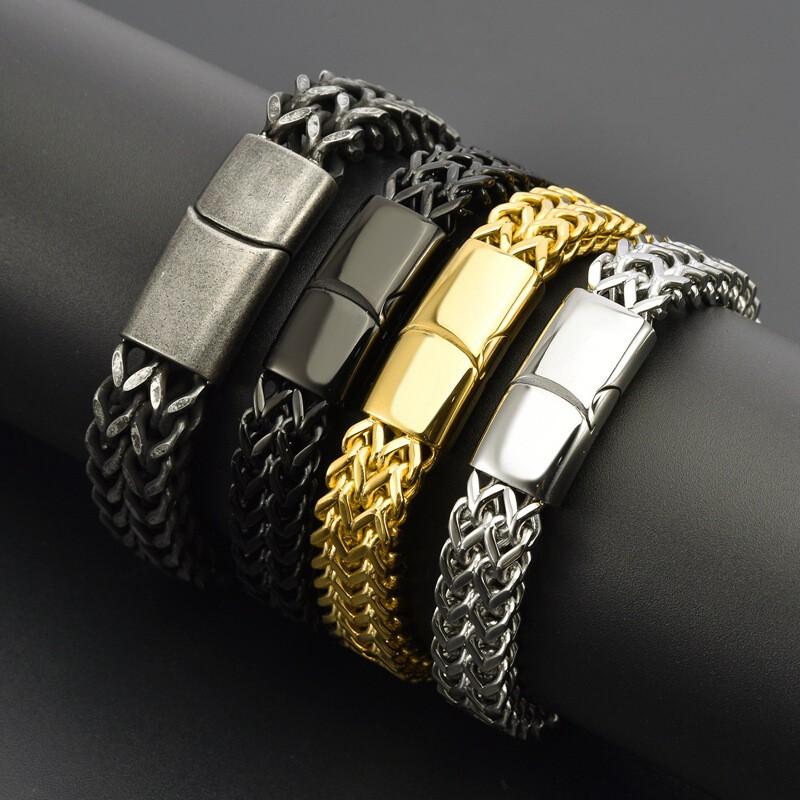 Mens Titanium Steel Bracelet With Dual-Tone Polished Cuban Link Design Hypoallergenic Anti-Tarnish 18K Gold Plated