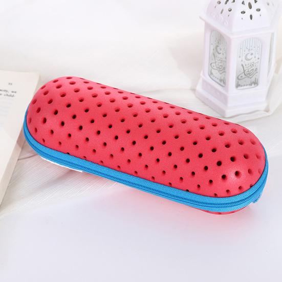 Swim Goggle Case with Zipper Closure Lightweight Protective Cases for Goggles Ventilated Design Glasses Box for Swimming Gear Storage