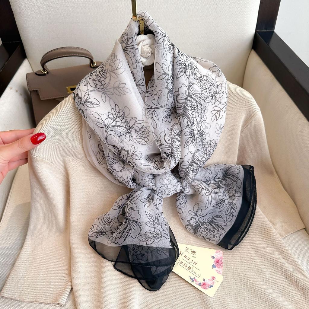 Summer Scarf Women Outdoor Sunscreen Shawl Soft Bandanna Foulard Female Floral Silk Shawl Lady High Quality Head Hijab Wrap