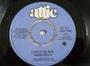 7-дюймовая пластинка FRANK MILLS Look At Me Real AT131 Attic 1976 Канада Поп Б/у