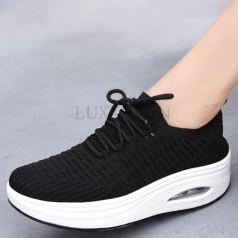 Весенняя модная дышащая сетчатая женская обувь на толстой подошве-клине, женская спортивная универсальная повседневная обувь для женщин