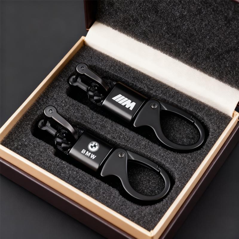 Car Valve Core Hand Woven Horseshoe Buckle Leather Rope Car Keychain Keyring For BMW X1 X2 X3 X5 X4 X6 X7 G30 G20 G32 G11 G12 rlzh86