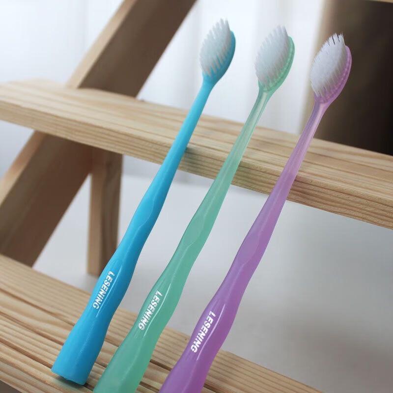 Leng Suan Ling Super Sensitive Gum Care Soft Toothbrush