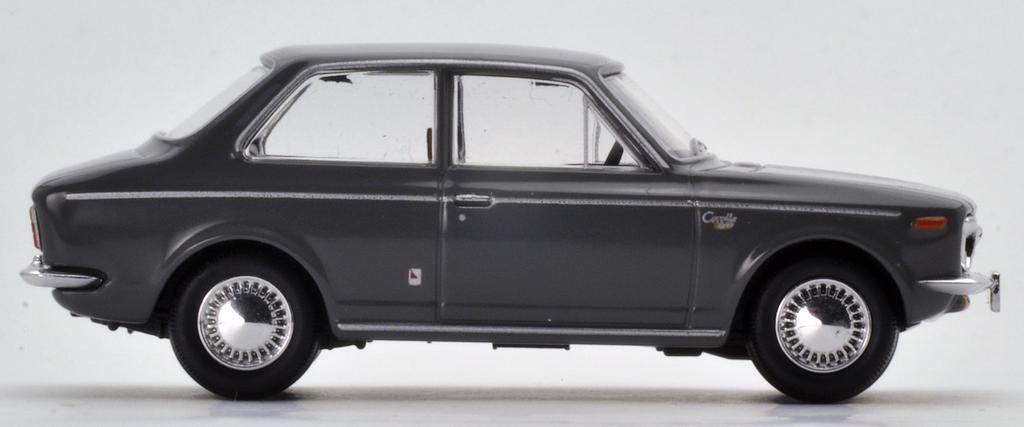 Tomica Limited Vintage Corolla 1200 Завершенный продукт 1/64 LV-161a (Серый)