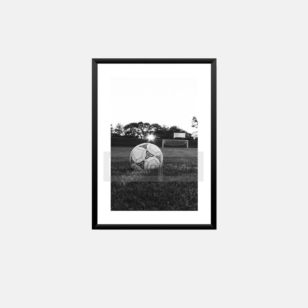 Черно-белый футбольный мяч с принтом, спортивный постер для мальчика-подростка, настенные художественные картины на холсте, домашний футбол, спортивный болельщик, игровая комната, современный декор