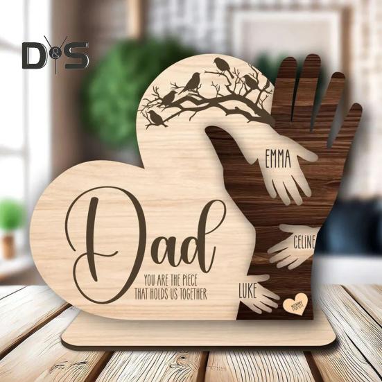 Семья, держащаяся за руки, табличка на стол, деревянная любовь, сердце, жест, украшение, День матери, День отца, домашний офис, стол, центральное украшение, украшение