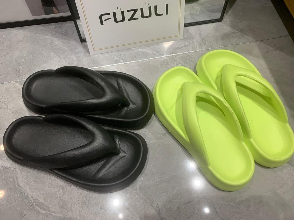 Летние новые шлепанцы на толстой подошве, женская одежда, знаменитости из Интернета, легкие, с мягкой подошвой, пляжные сандалии для отдыха на море, повседневная одежда