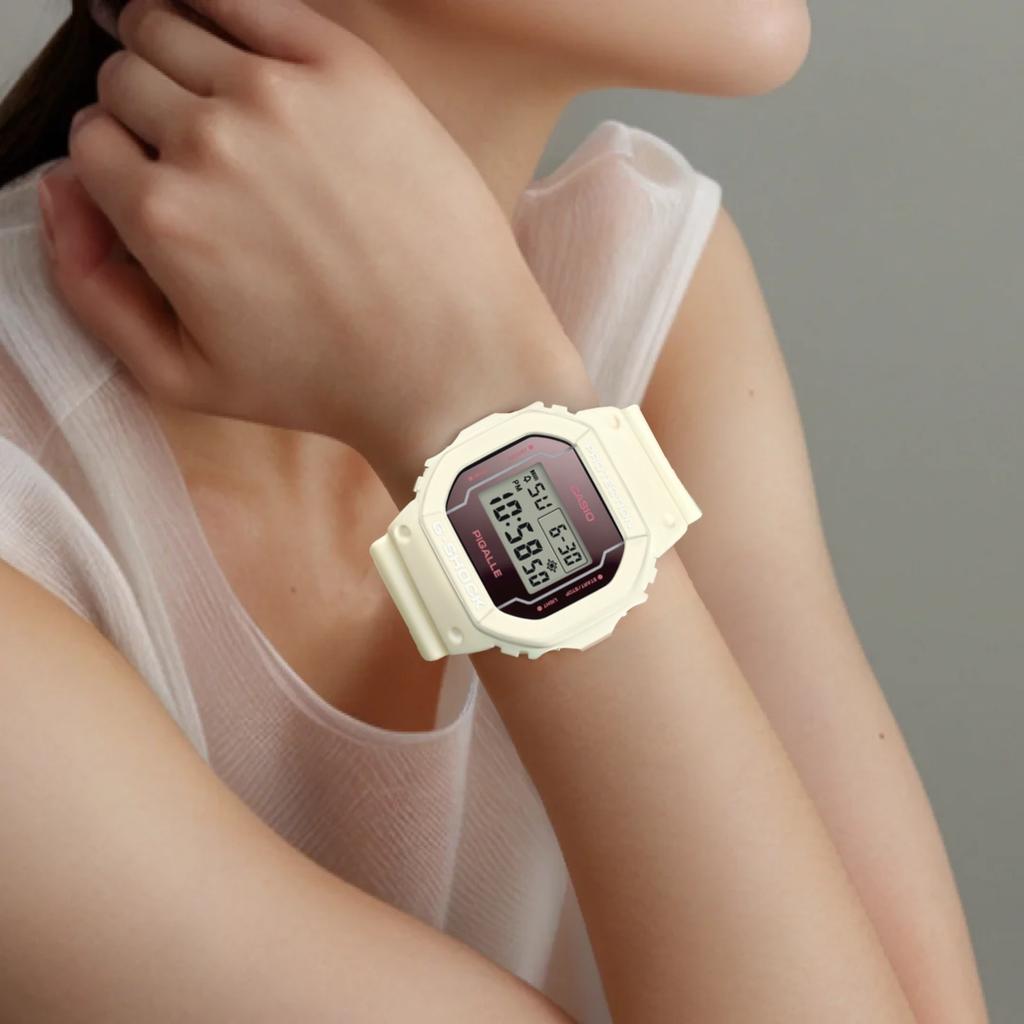 Casio Женские часы серии G-SQUAD Красные DW-5600PGW-7PR DW-5600PGW-7PR