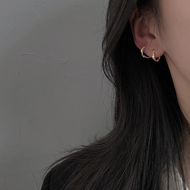 Fashion Simple Small Hoop Earrings for Women 2026 Trend Twist Metal Circle Geometric Round Earrings Party Zircon