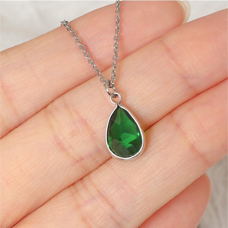 Ins Fashion Ancient Style Retro Pear-shaped Water Droplet Pendant Necklace for Women Green Crystal Glass Jewelry