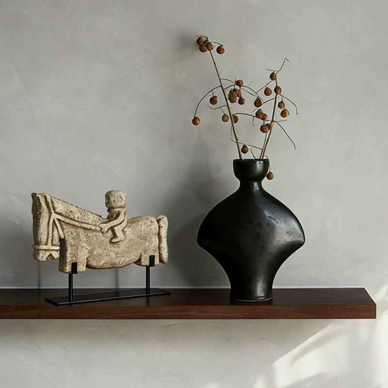 Antique Style Resin Stone Horse Abstract Ornament Model Room TV Cabinet Statue Art Crafts Hotel Study Table Sculpture Home Decor