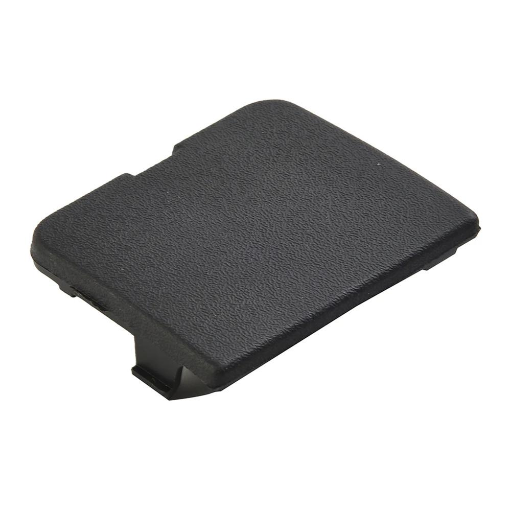 Заглушка крюка буксировки заднего бампера для Ford Focus 2015-2018 1872237 / F1EB-17K922-AB