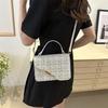 Популярная маленькая квадратная сумка, новая летняя женская сумка с цепочкой, персонализированная сумка через плечо, повседневная простая сумка через плечо
