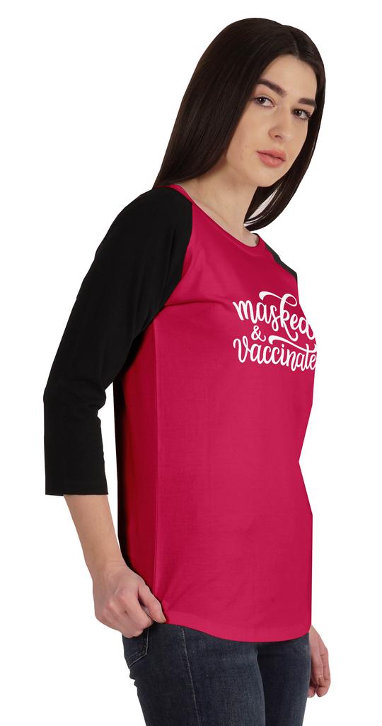 Inkmeso Маскированный и вакцинированный Забавная футболка с вырезом лодочкой в поддержку вакцинации для женщин