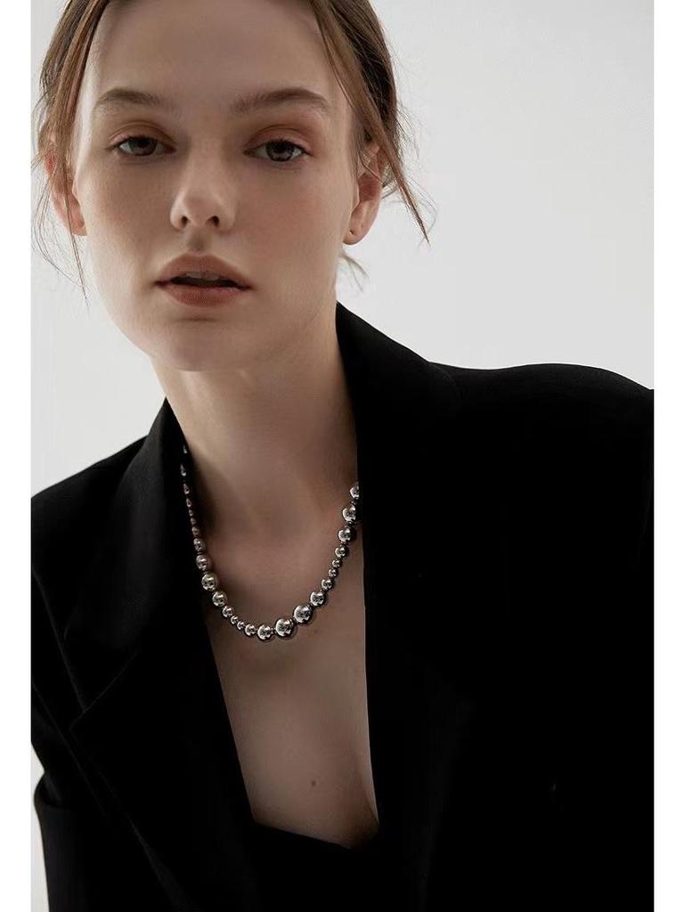 Нишевый дизайн градиентное серебряное ожерелье-чокер с бусинами