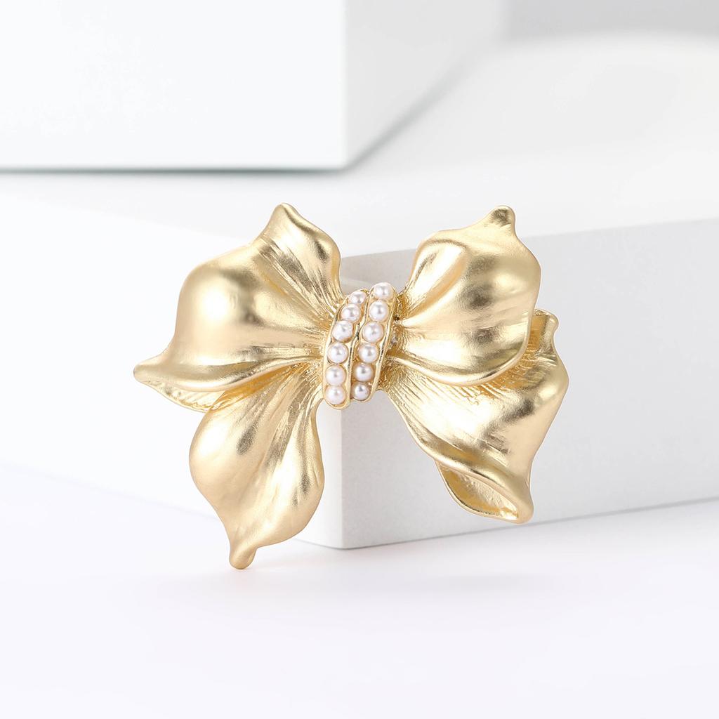 Корейская мода Милый сплав жемчужный бант брошь элегантный темперамент женская одежда корсаж ювелирные изделия булавка