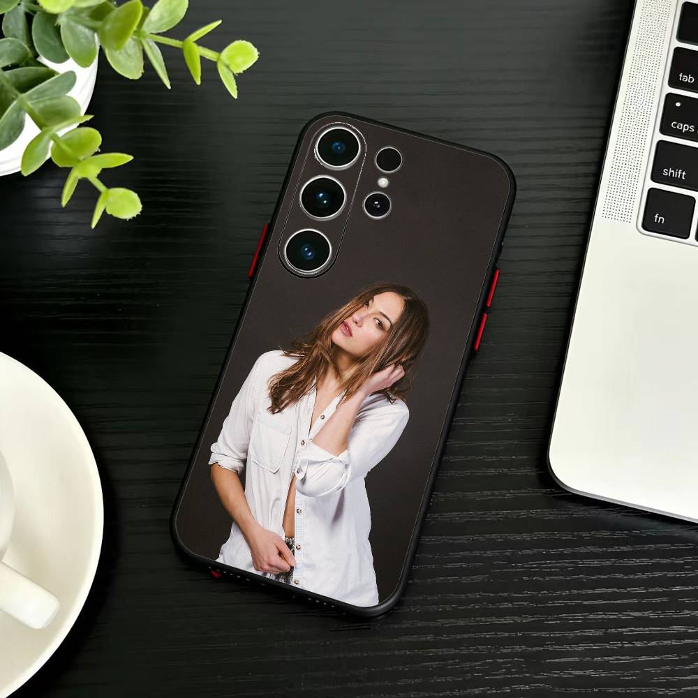 Чехол для телефона Мисс Германия D-Жасмин Шмид для Samsung S26, S25, S24, S23, S22, S30, S21, Ultra, Plus, FE 5G Черный Мягкий Чехол