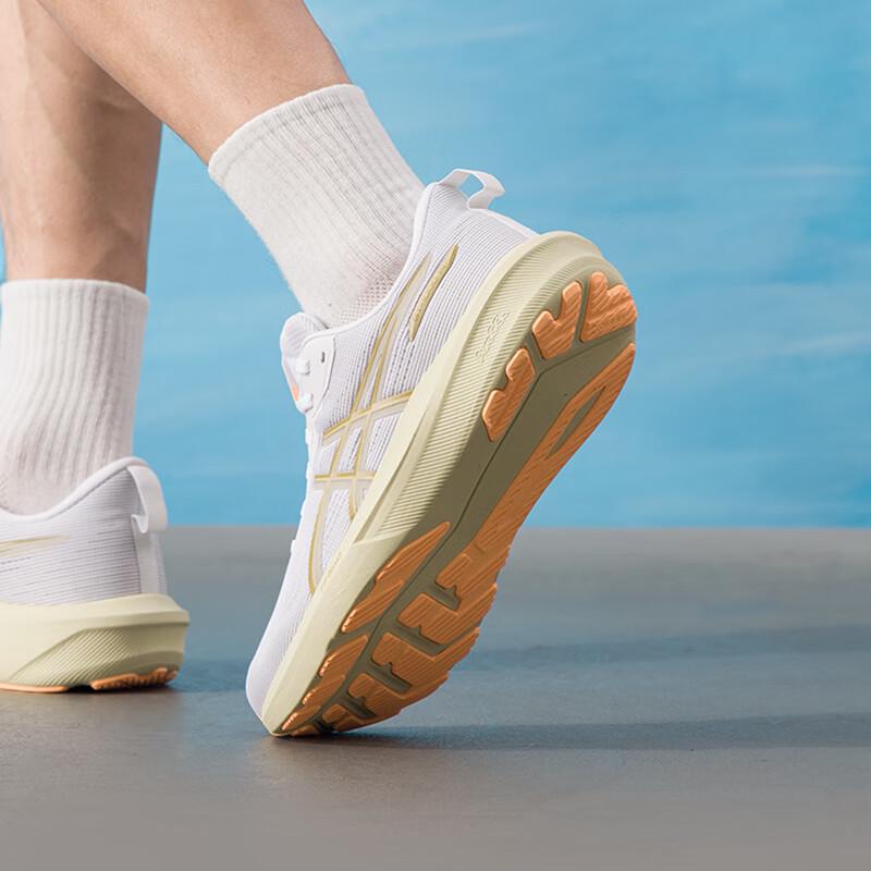 Asics Мужские всесезонные шоссейные кроссовки 1011C077-100