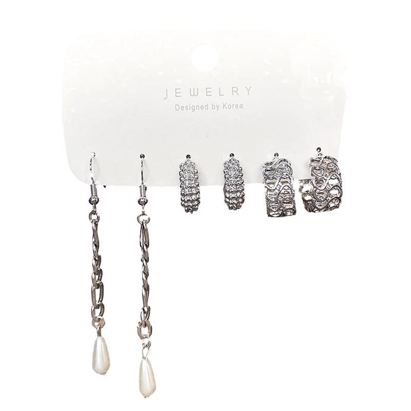Elegant Pearl Moon Fishtail Earrings Set with Diamond Inlay – 3-Piece Fashionable Temperament Collection