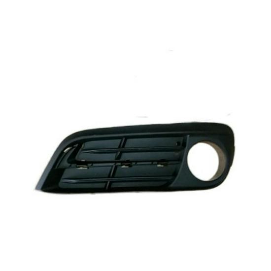 Крышки противотуманных фар левая и правая для BMW 5 серии F18/F10 (51117417784, 51117417783)