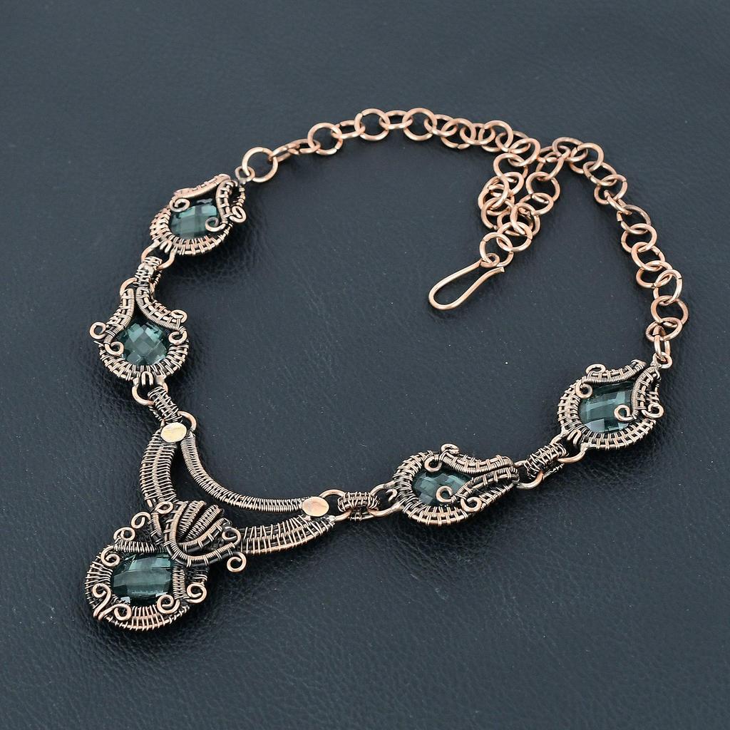 Восхитительное ожерелье из чистой медной проволоки с драгоценным камнем аква-апатит ручной работы