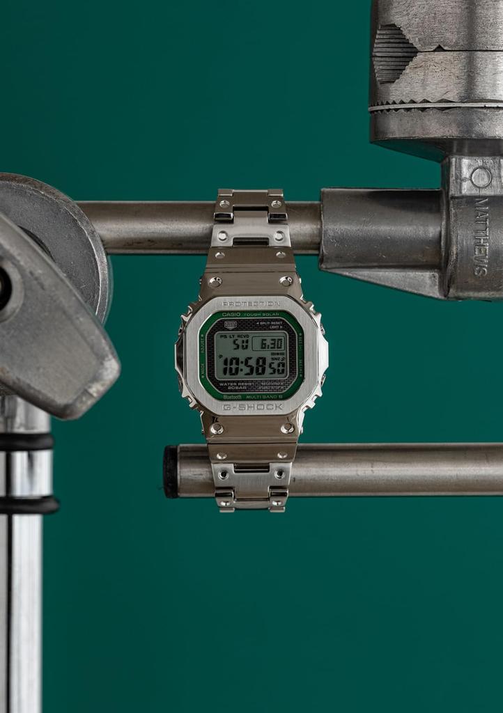 Watch Full Metal Bluetooth Equipped with Radio Solar Silver [Casio] G-Shock [] GMW-B5000D-3JF Men's
