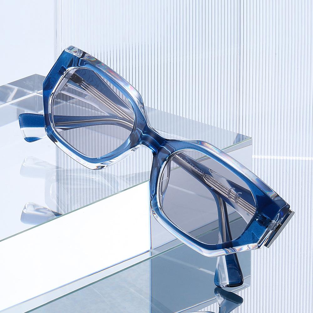 Fashionable and Individualistic Irregularity Sunglasses Men Rhombus Small-frame UV Resistant Stage Performances Glasses Lady