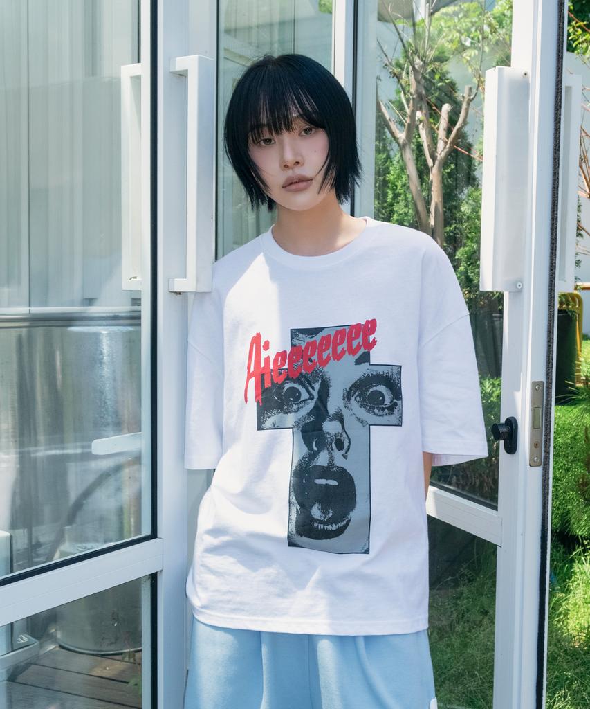 SCALLYWAG Vintage Crossbody Oversized T-Shirt [White]