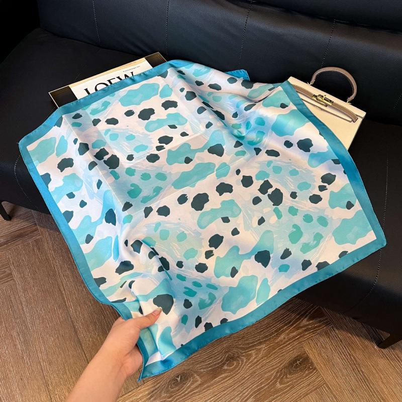 New Korean version of versatile printed decorative silk scarf, Chinese style temperament, elegant streamer, hair tie, bag, small scarf