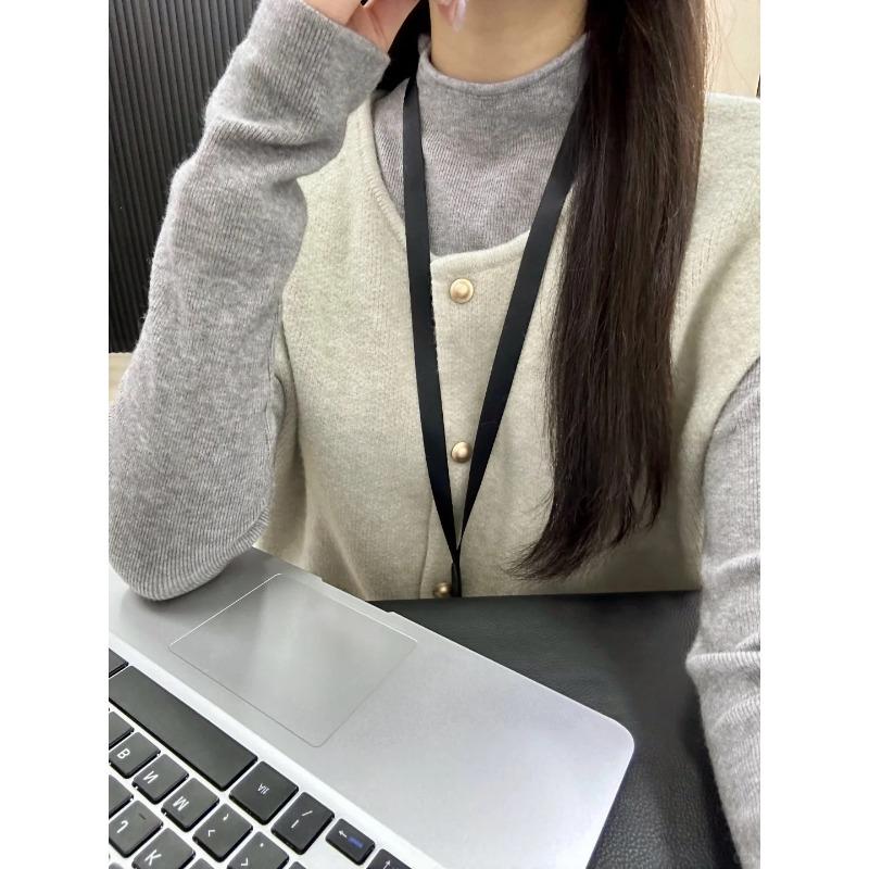 Autumn and Winter Fashion Suit Women's Semi-turtleneck Stacked Knitted Sweater with Small Gold Buckle Cardigan Vest Jacket Vest