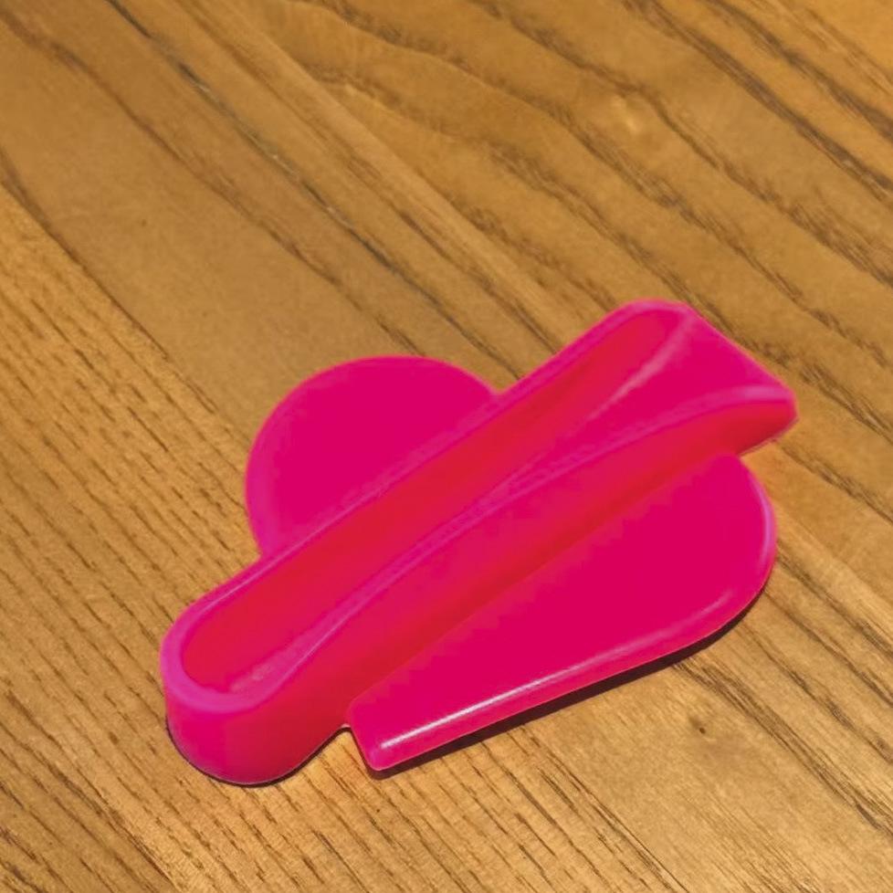 Silicone Heart Lipstick Holder: Universal Phone Back Sticker with 3M Adhesive