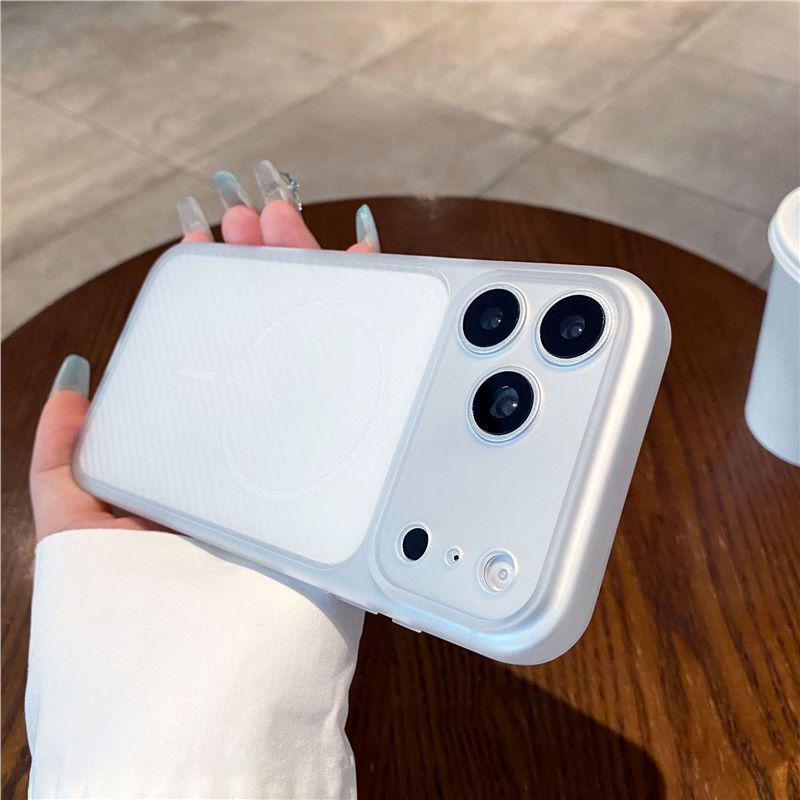 Ультратонкий чехол с магнитной адсорбцией для iPhone 17 Pro Max, матовый, с диагональными полосками, противоударный защитный чехол.