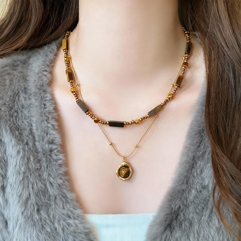 Tiger Eye Beaded Necklace With Steel Pendant Geometric Design For Fashion Casual Wear