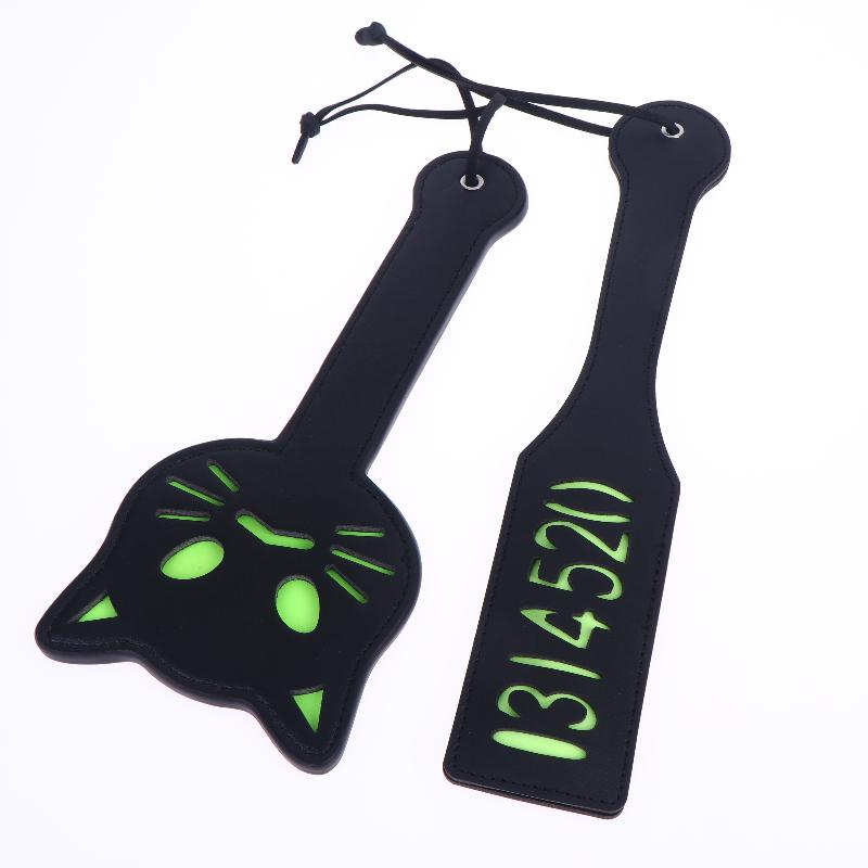 New BDSM Spanking Paddle Whip Slave Flogger New Shape Leather Fetish Bondage Gear For Role Play SM Sex Toys