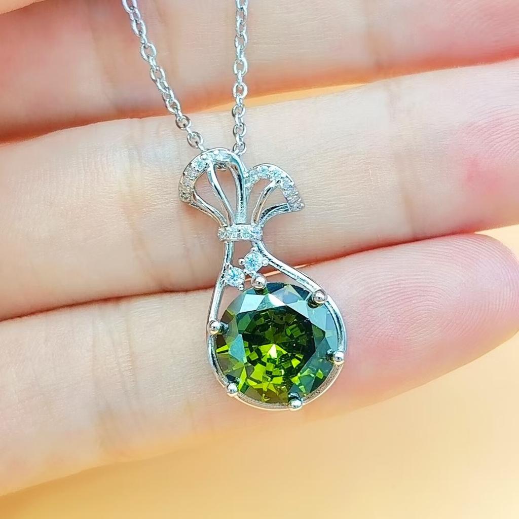 Kuaishou Jewelry Super Flash Zircon Lucky Bag Pendant Necklace Female Versatile Pendant Light Luxury Collarbone Chain