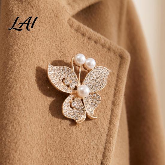 Bridal Wedding Brooch Women Butterfly Pin with Faux Pin Shape Lapel Pearl Pearls Rhinestones Jewelry Accessory for Dresses Coats Jackets Dainty