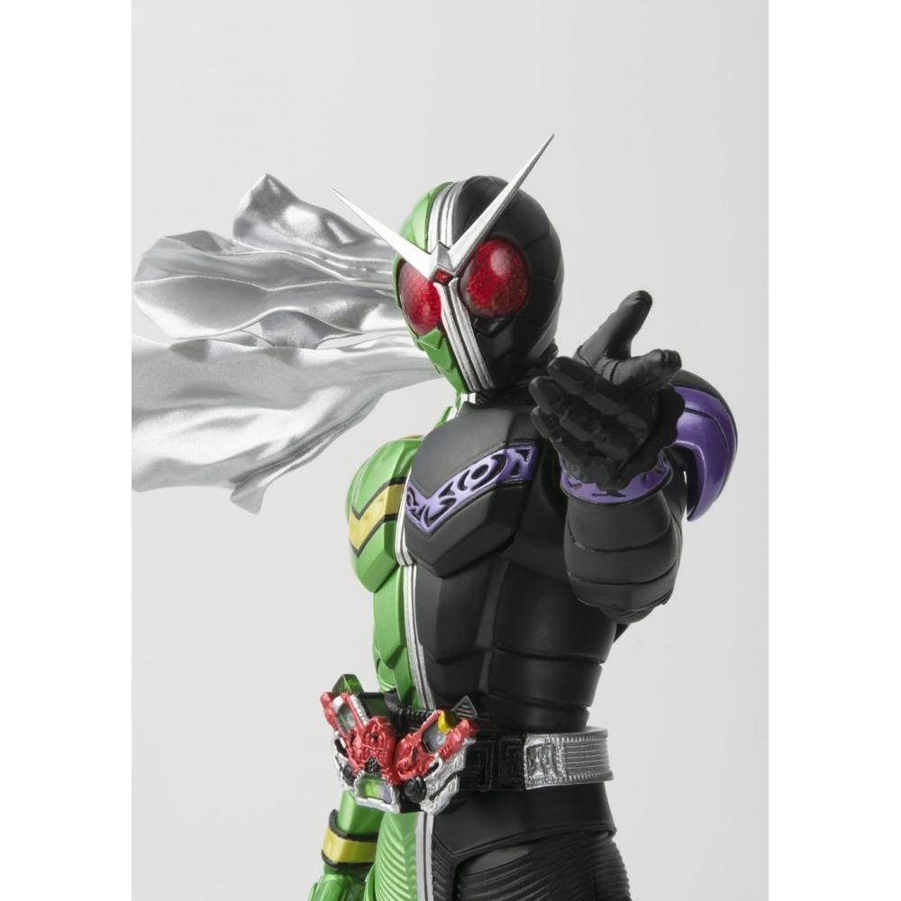 SHFiguarts (Синкочо Сейхо) Kamen Rider W Cyclone Joker прибл.. Подвижная фигура толщиной 145 мм, окрашенная в ПВХ и АБС-пластик