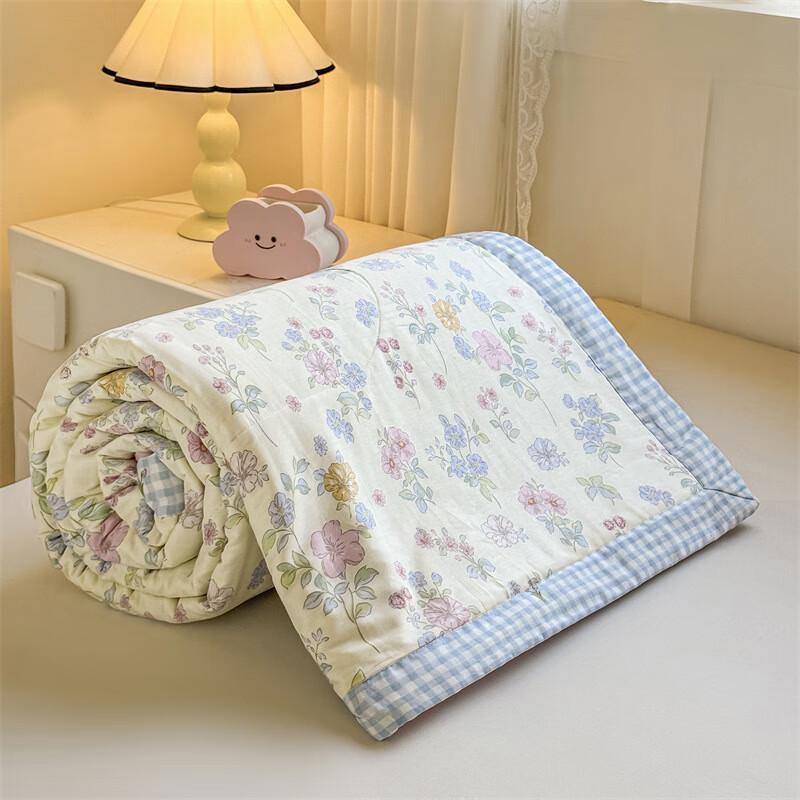 UOSU Garden Bunny Cotton Summer Quilt