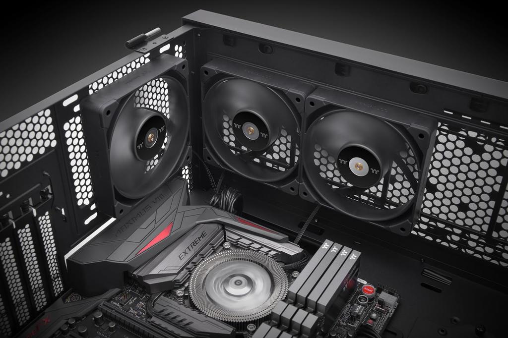 Thermaltake TOUGHFAN 12 Pro, Без светодиодов, Высокоскоростной, Высокое статическое давление, Модель с 5-летней гарантией, 1 шт., CL-F139-PL12BL-A, FN2010