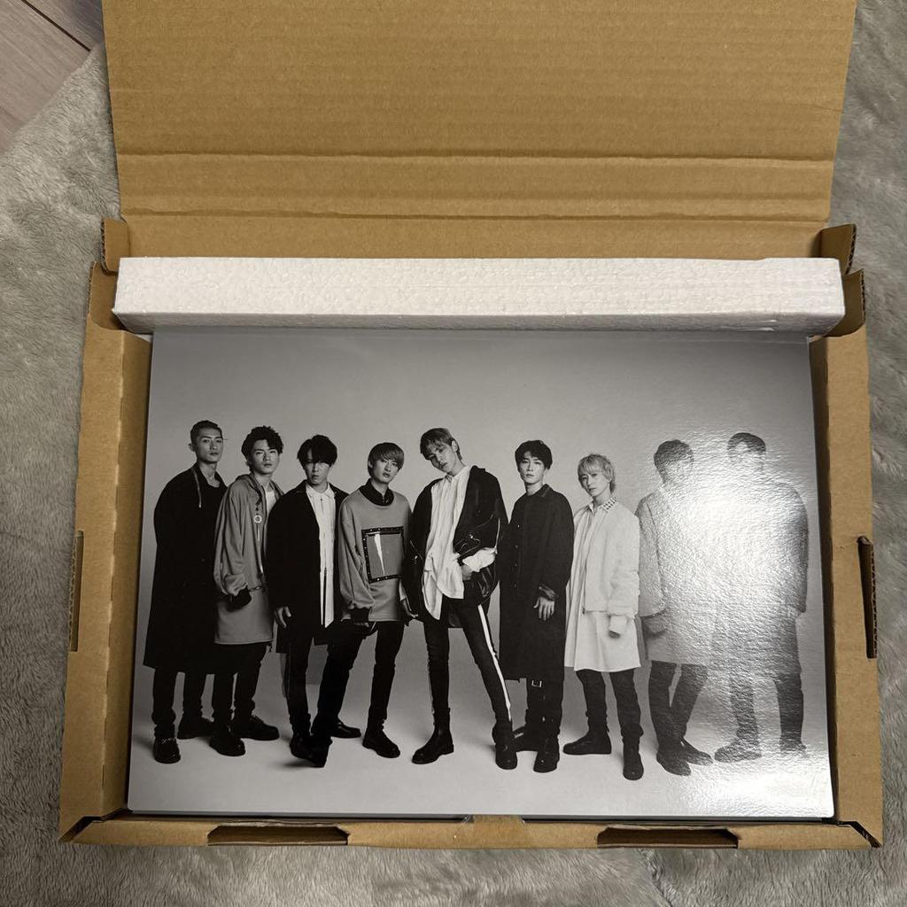 [USED] Snow Man CD DVD 2021-2022 Calendar and other bonus items bundled together