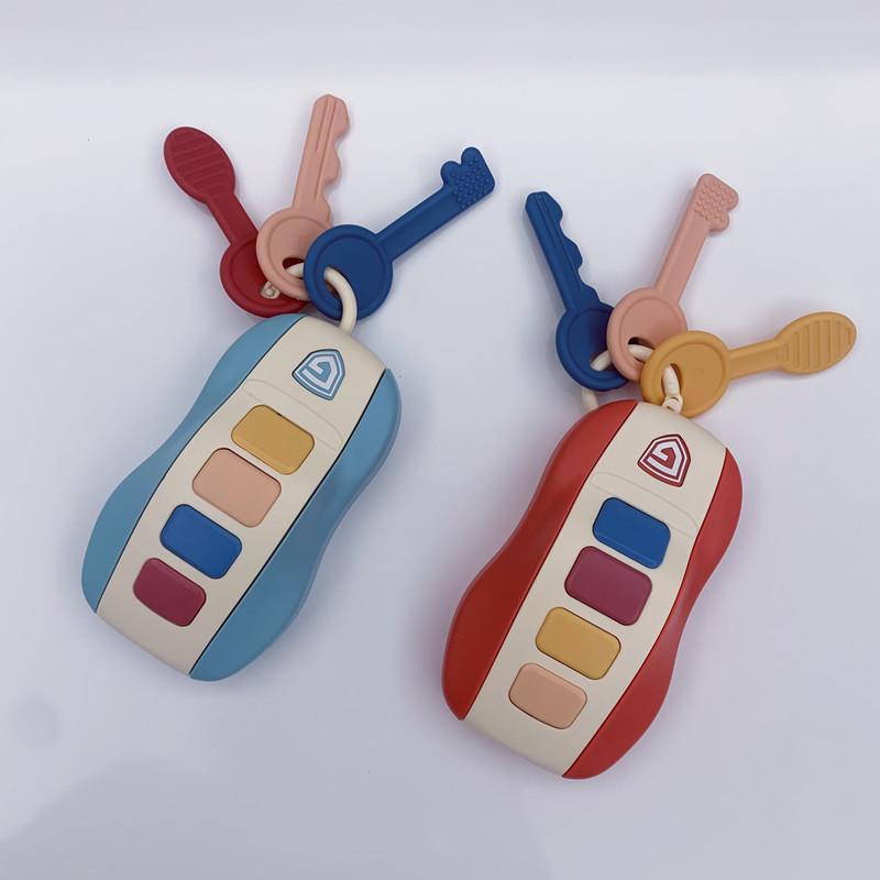 Музыкальный брелок-машинка для детей со светом и звуком для раннего развития.