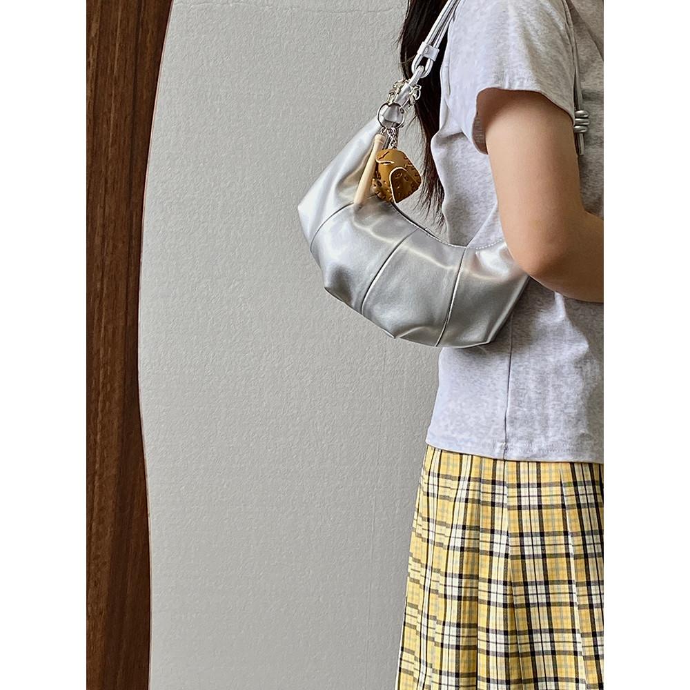 IELGY Ladies Underarm Bag Silver All-Match Croissant Bag