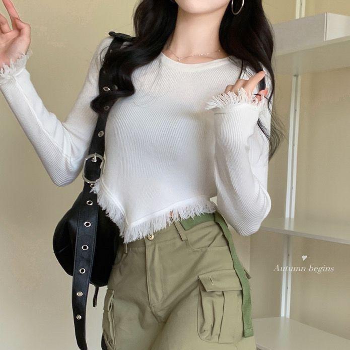 Женский топ с круглым вырезом и длинными рукавами, облегающий покрой, осенне-зимняя модель с кисточками